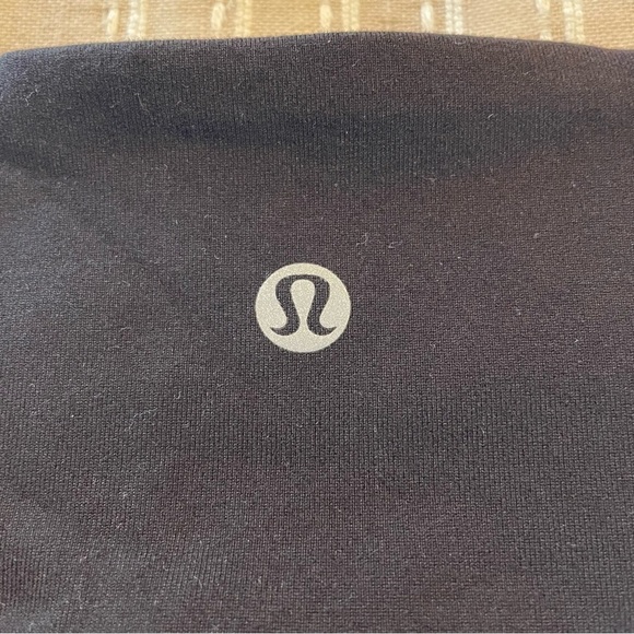 Lululemon Black Slit Hem Mid Rise Crop Activewear Workout Leggings 4 - Picture 4 of 9